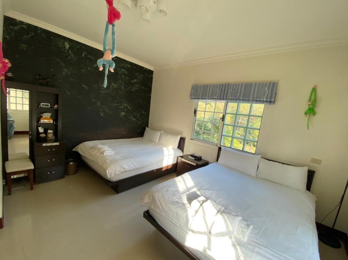 Mountain Gods B&B Nantou Екстер'єр фото